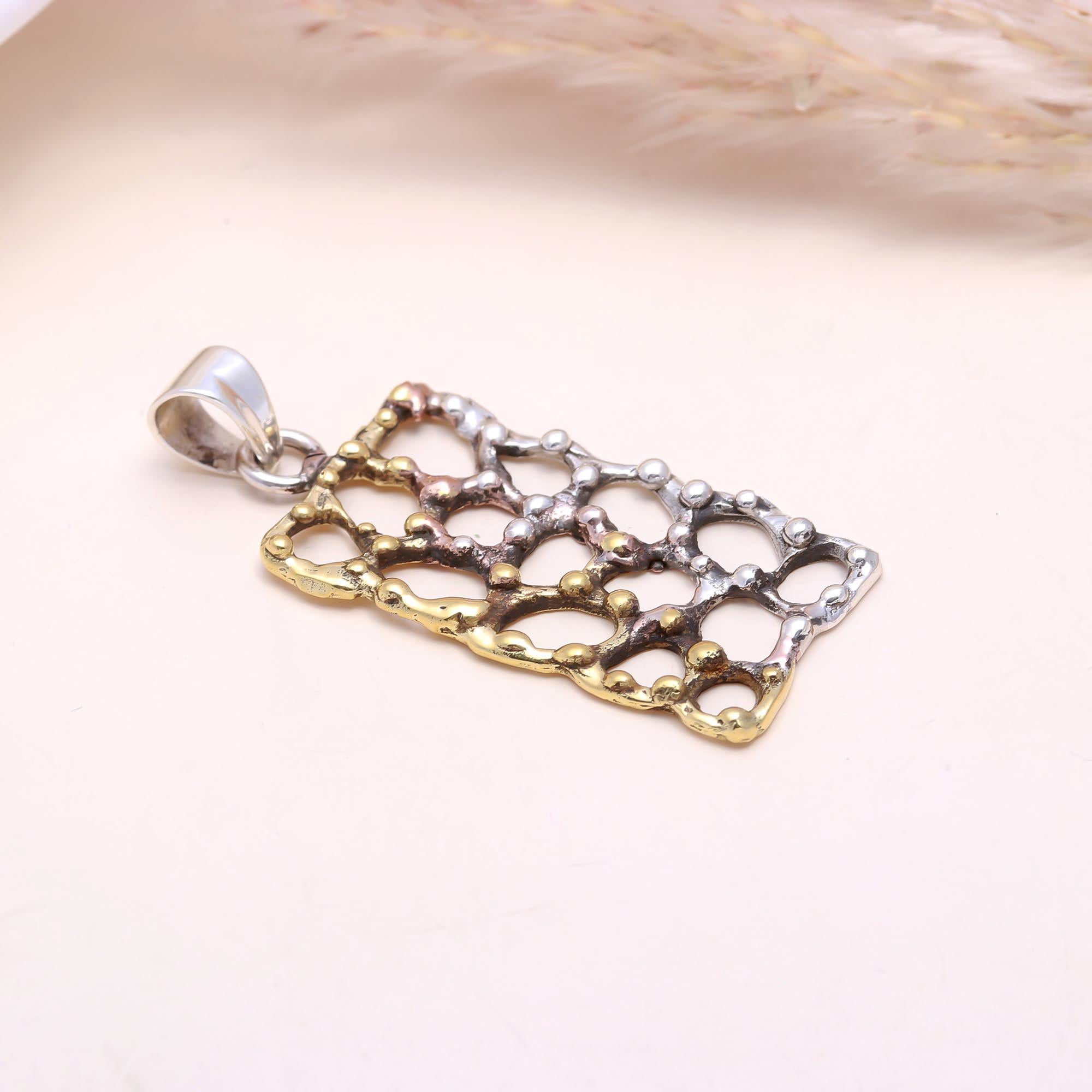 The Organic Lattice: Tri-Tone Textured Mesh Pendant