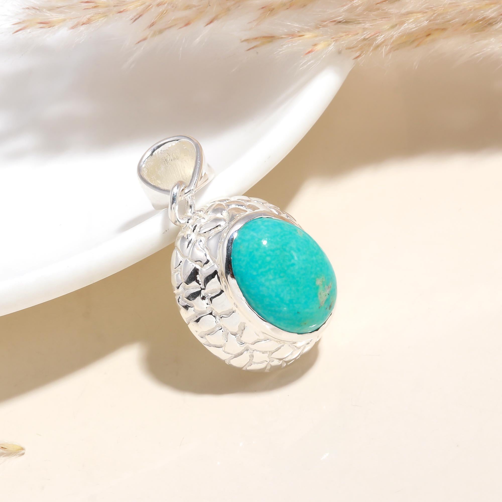 The Artisan Turquoise: Textured Basket Setting Pendant