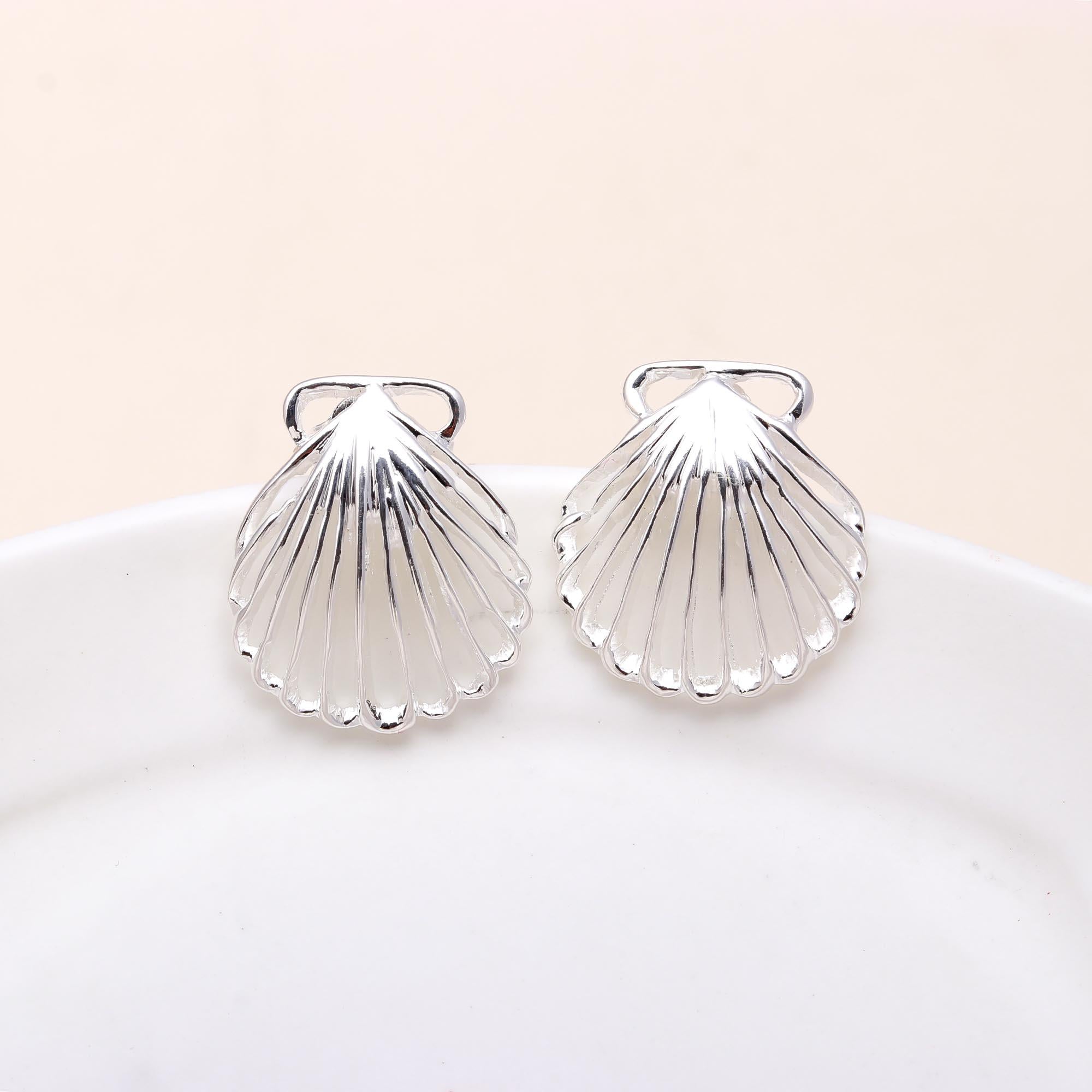 925 Sterling Silver Shell Stud Earrings