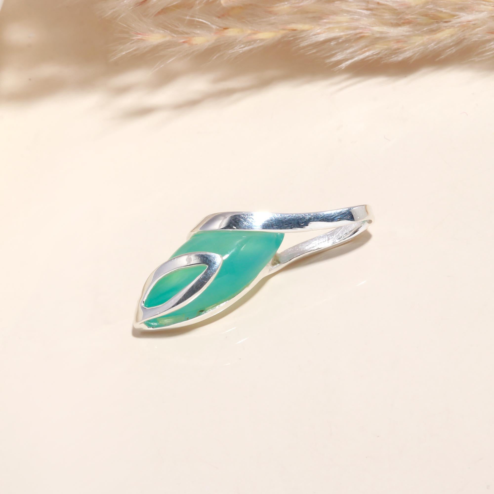 925 Sterling Silver Green Chalcedony Pendant