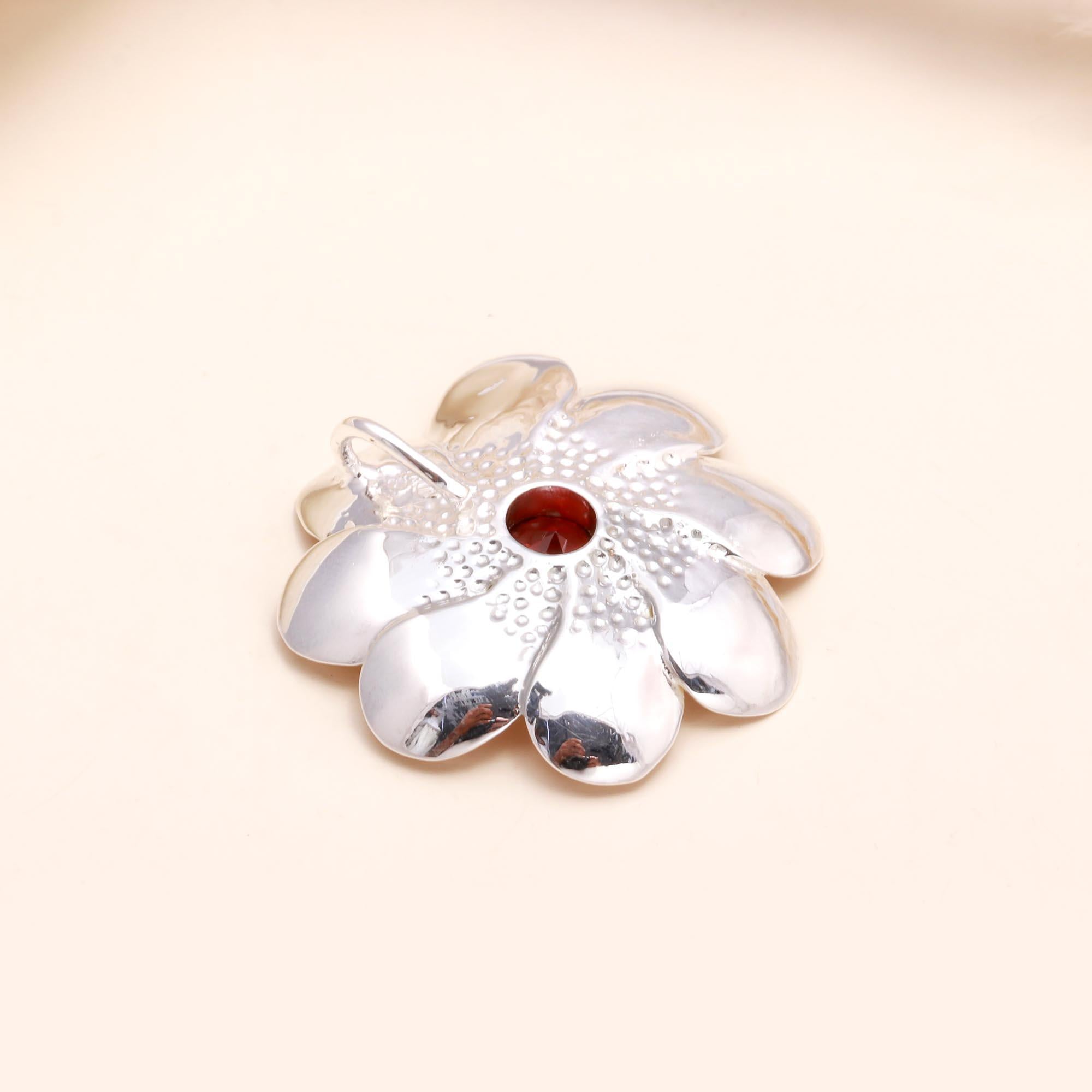 925 Sterling Silver Floral Garnet Flower Pendant