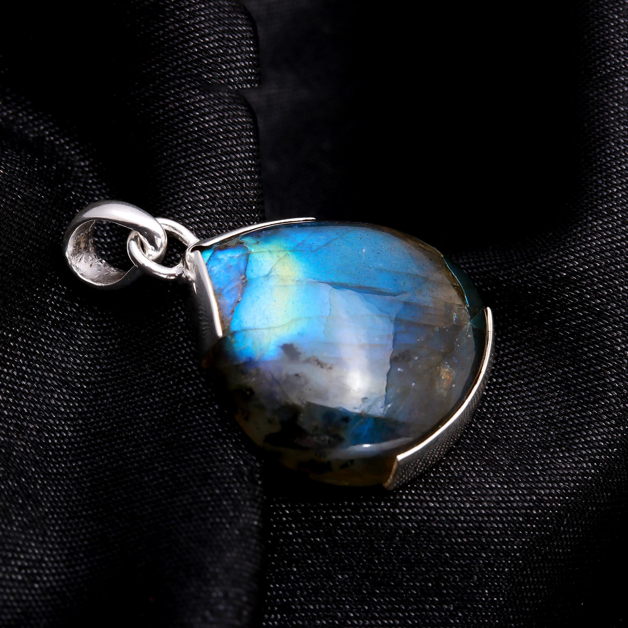 925 Sterling Silver Natural Labradorite Pendant
