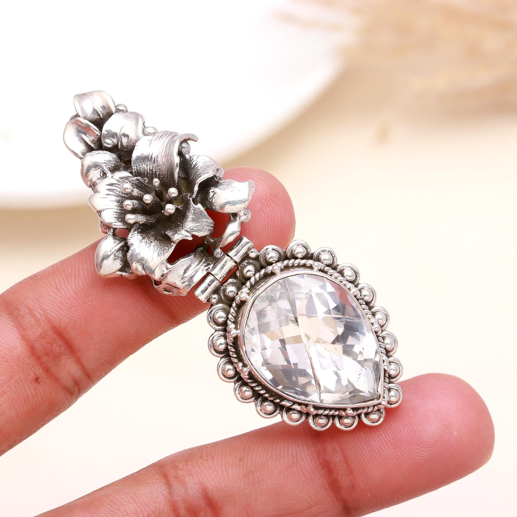 925 Sterling Silver Vintage Floral Design Teardrop Crystal Pendant