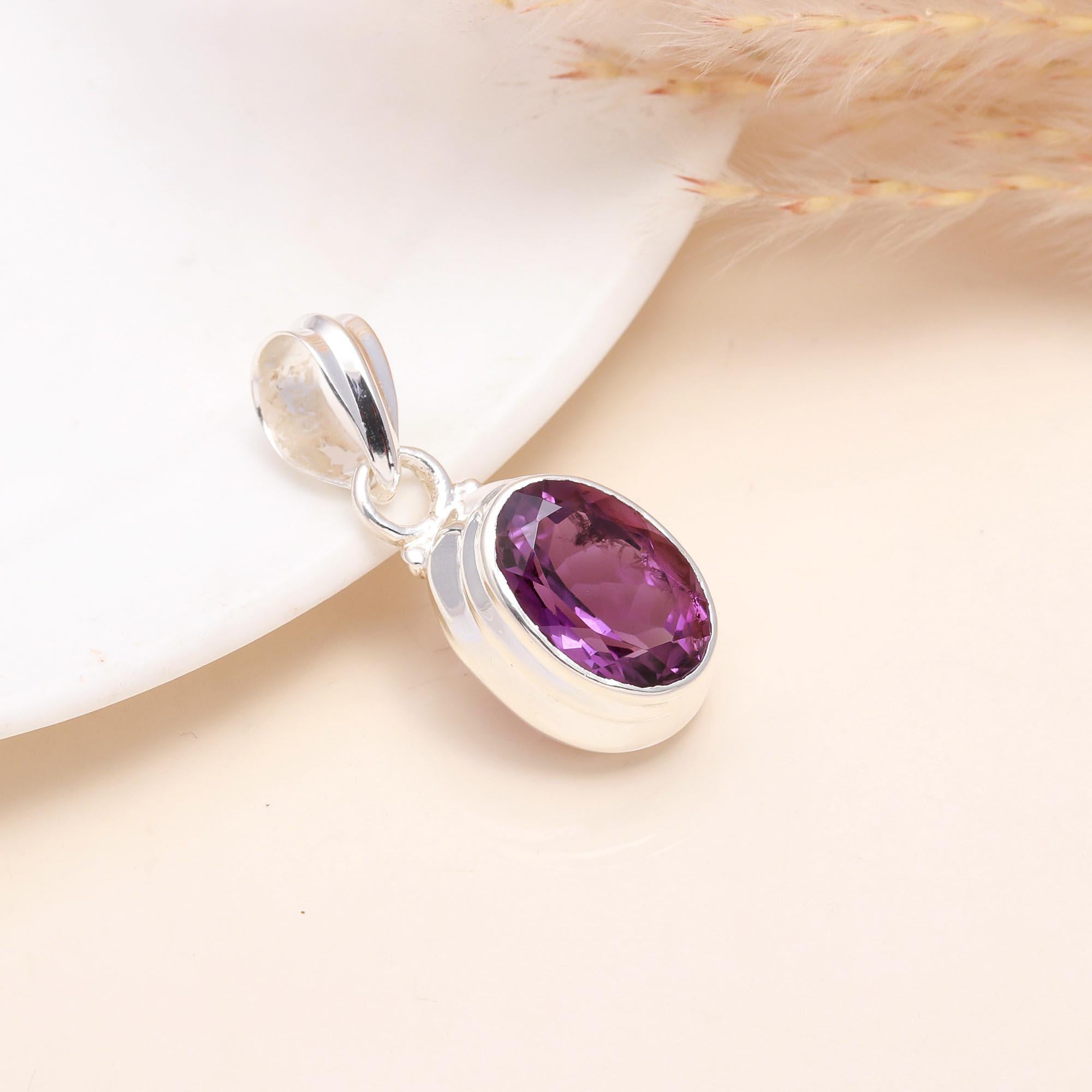 925 Sterling Silver Oval Amethyst Pendant