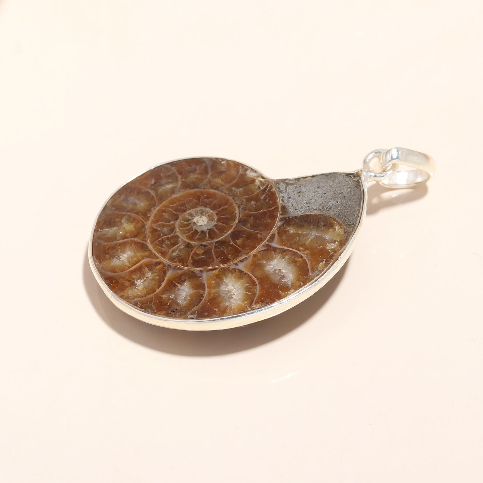 925 Sterling Silver Natural Spiral Shell Ammonite Fossil Pendant