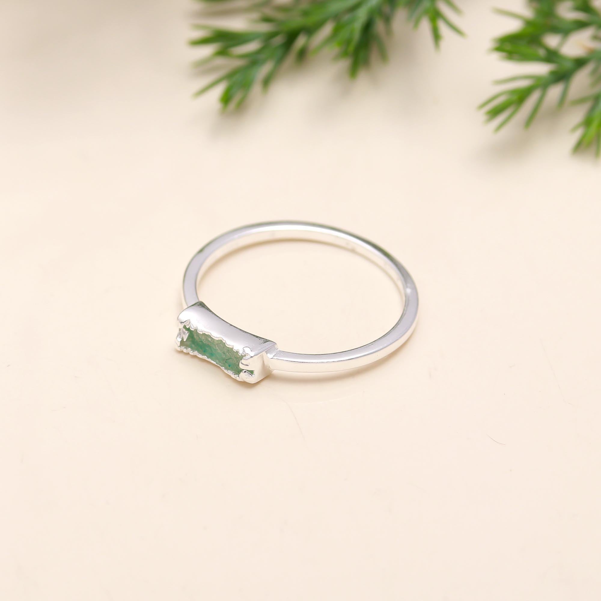 The Verdant Stardust: Green Druzy Bar Silver Ring