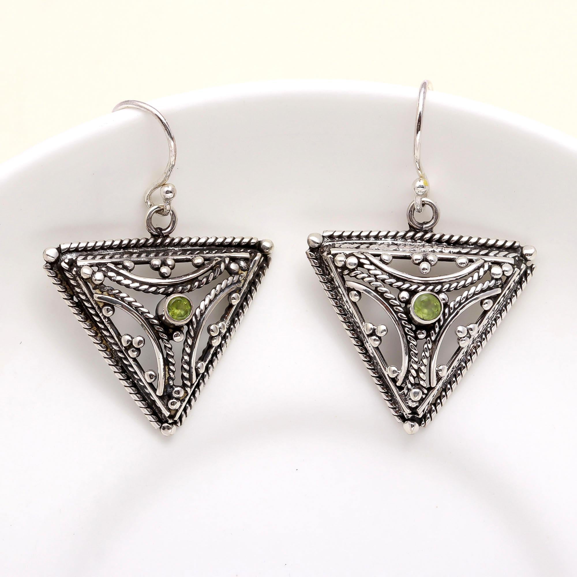 925 Sterling Silver Peridot Vintage Triangular Dangle Earrings
