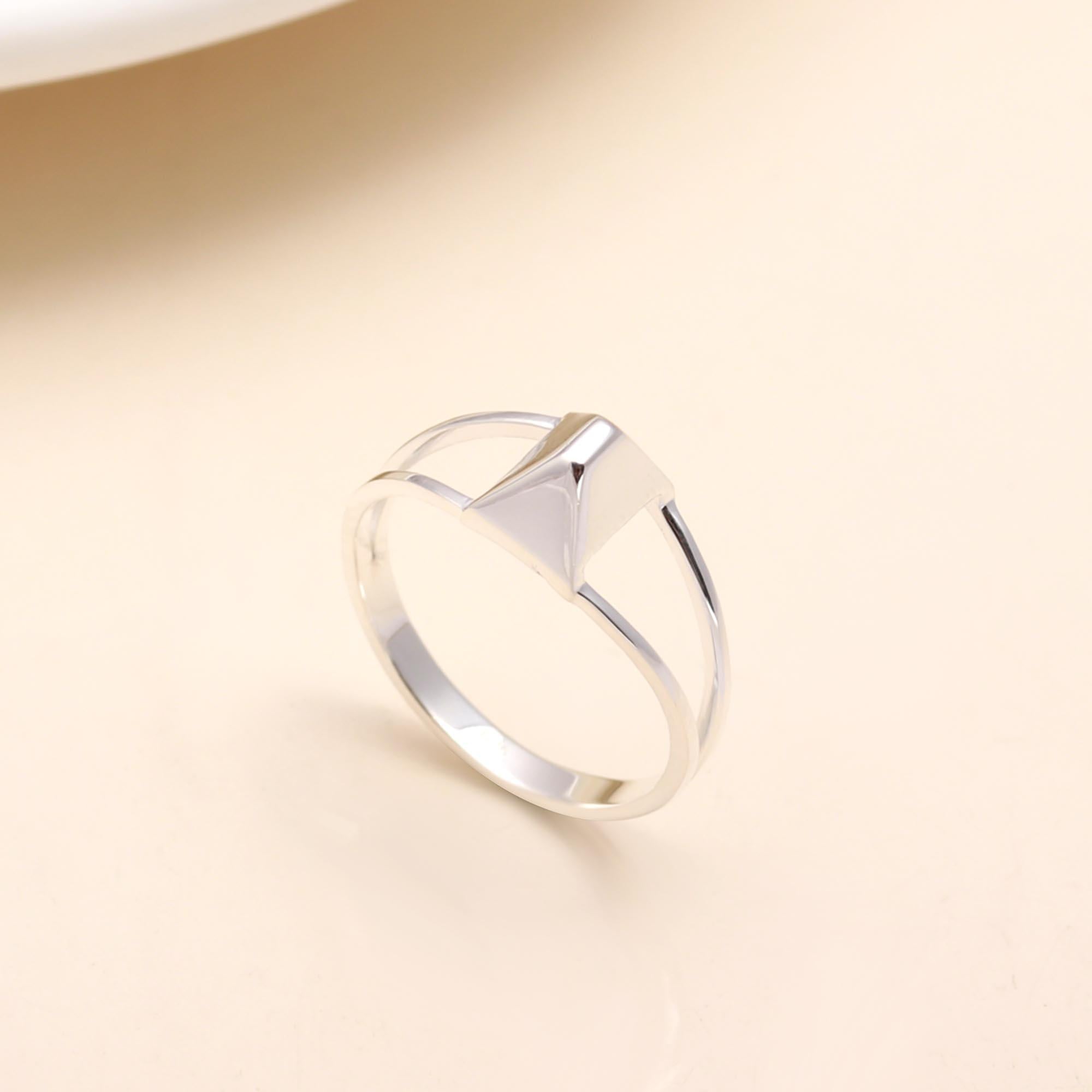 925 Sterling Silver Triangle Minimalist Ring