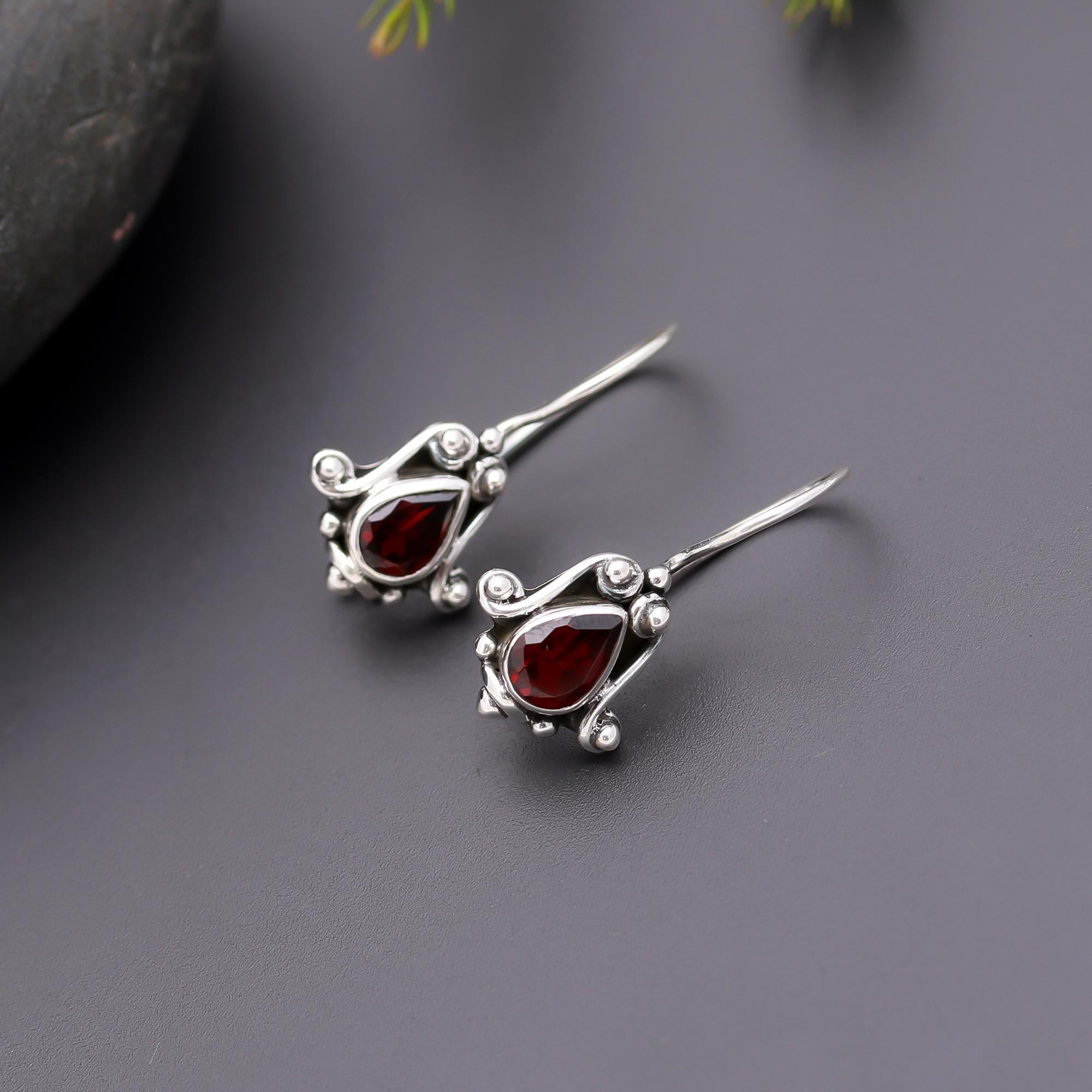925 Silver Vintage Garnet Teardrop Earrings