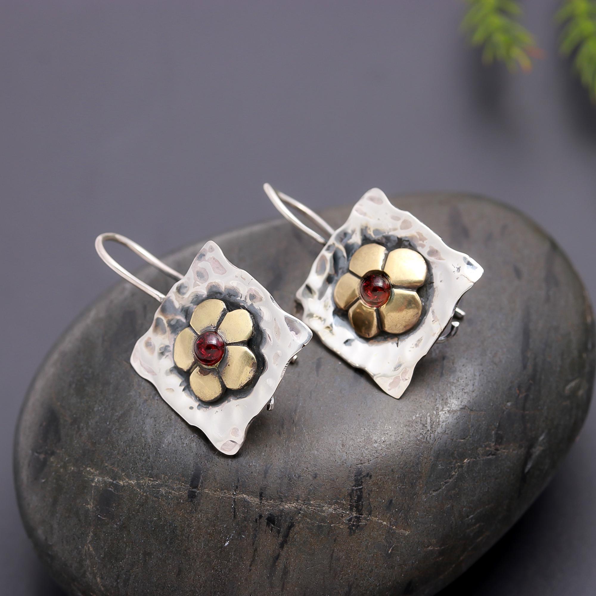 925 Silver Flower Garnet Dangle Earrings
