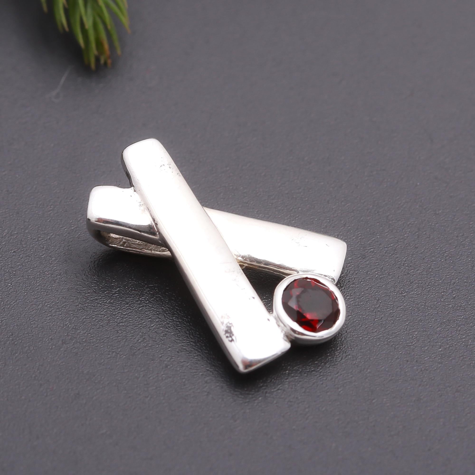 925 Silver Garnet Pendant