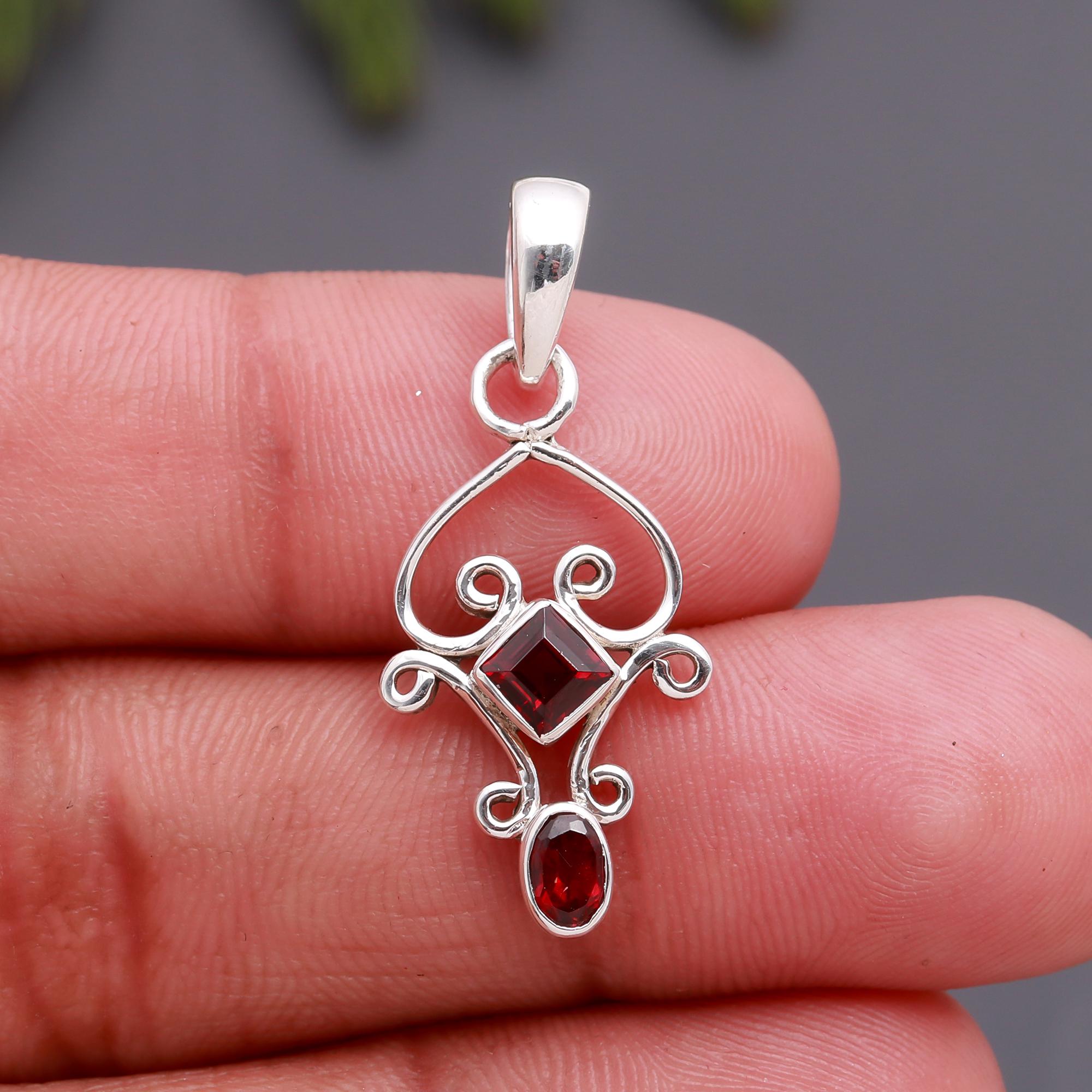 925 Silver Garnet Pendant