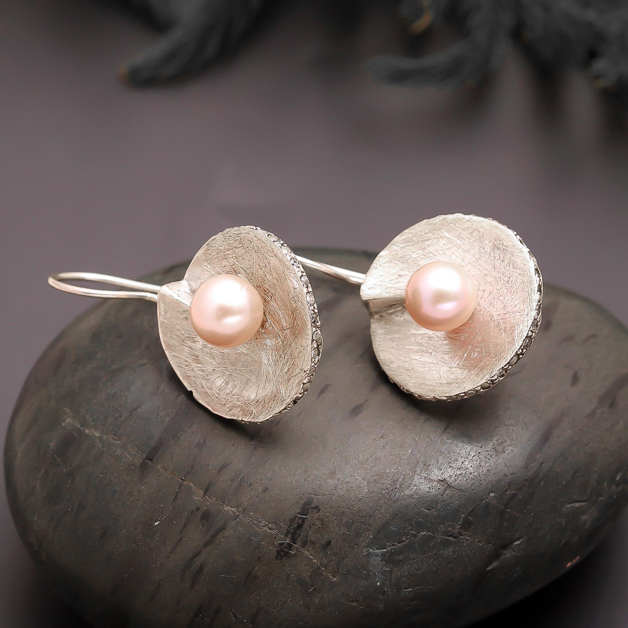 925 Silver Textured Pearl Circle Drop Earrings