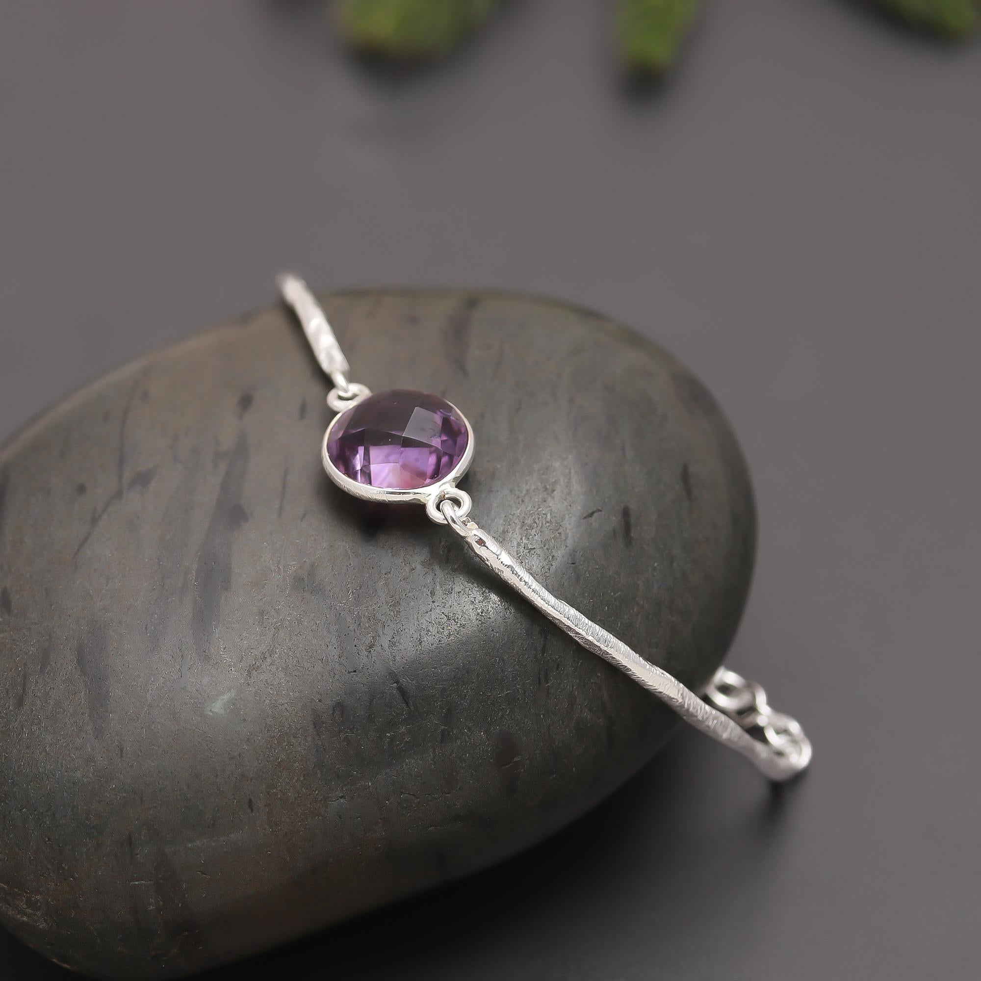 925 Silver Round Amethyst Hammered Bracelet