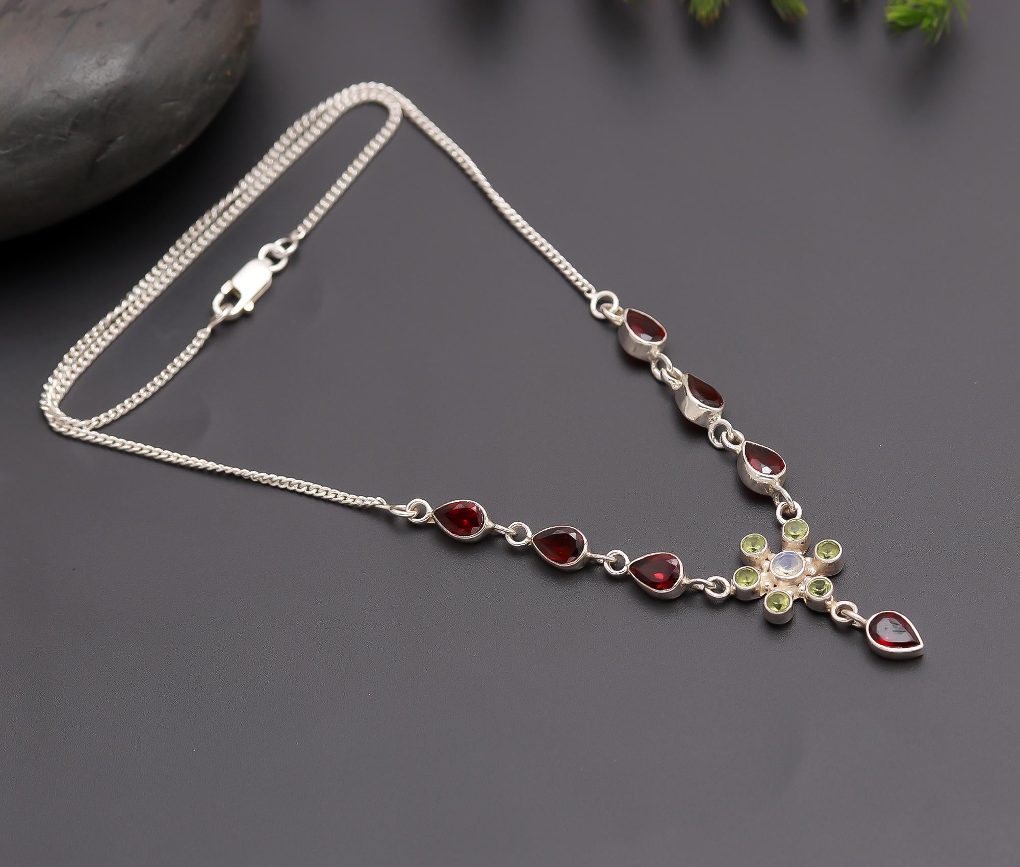 925 Silver Floral Pendant Necklace