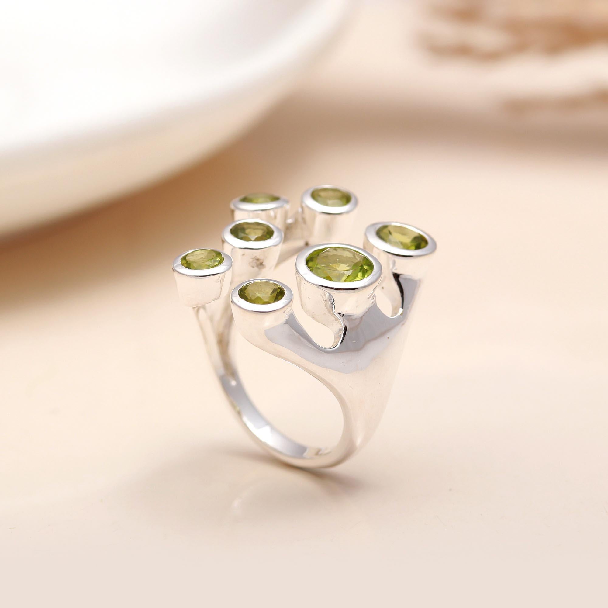 925 Silver Peridot Cluster Ring