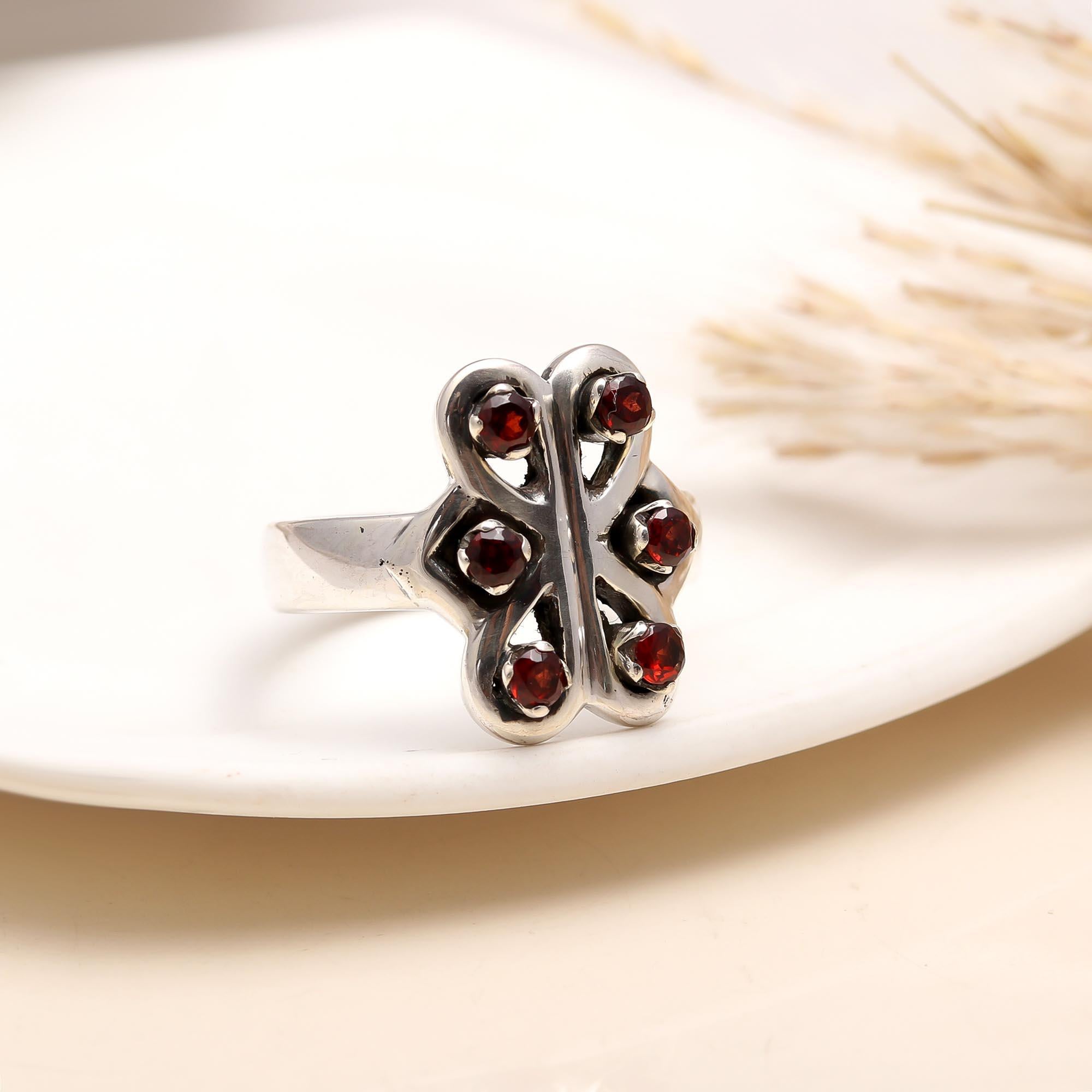 925 Silver Garnet Ring