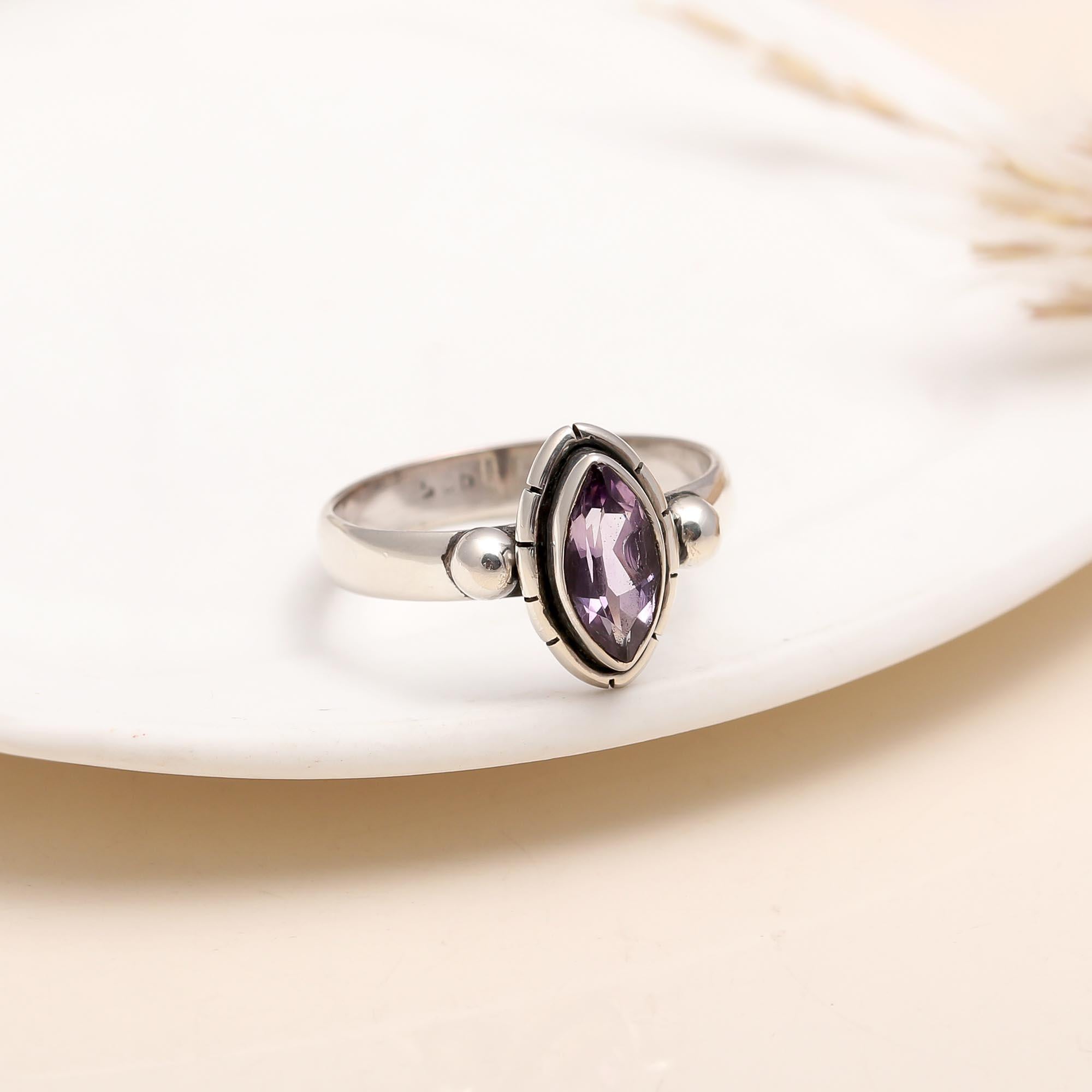 925 Silver Marquise-Cut Amethyst Ring with elongated purple gemstone