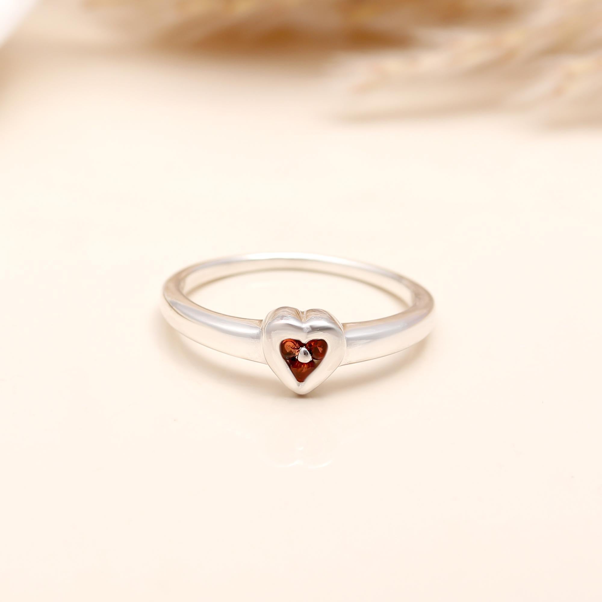 Elegant 925 silver garnet promise ring for gifting