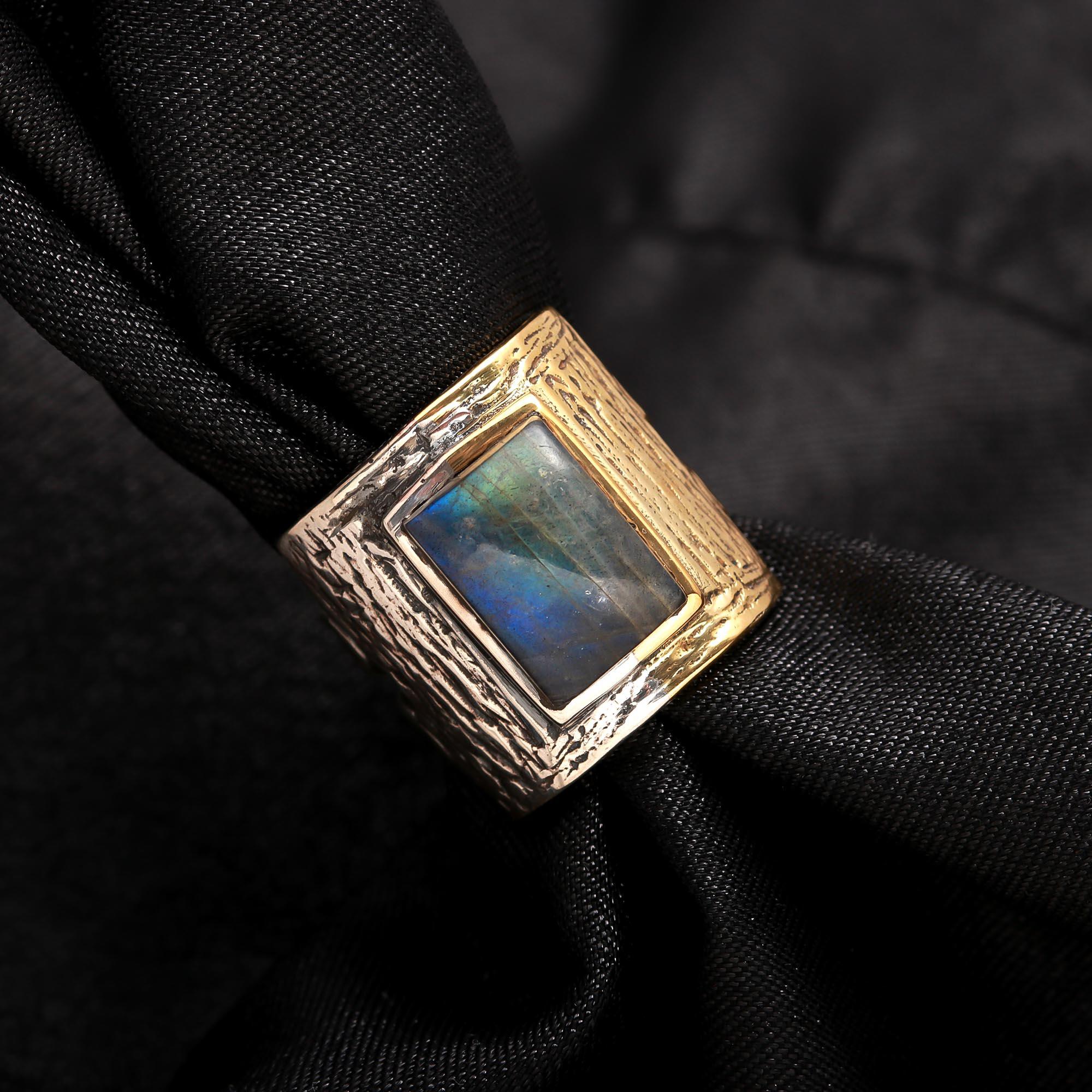Shimmering labradorite gemstone ring with bold design