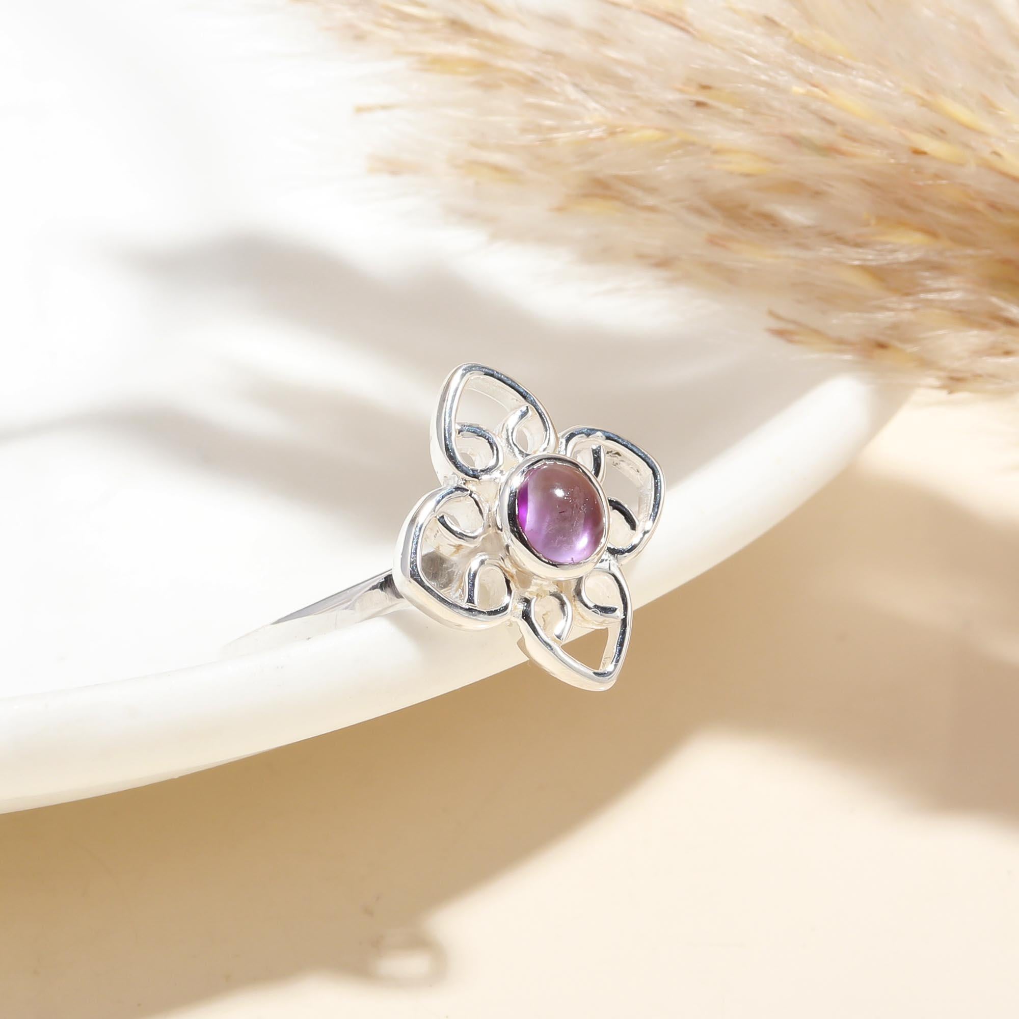 925 Silver Floral Filigree Ring with Amethyst Cabochon front view