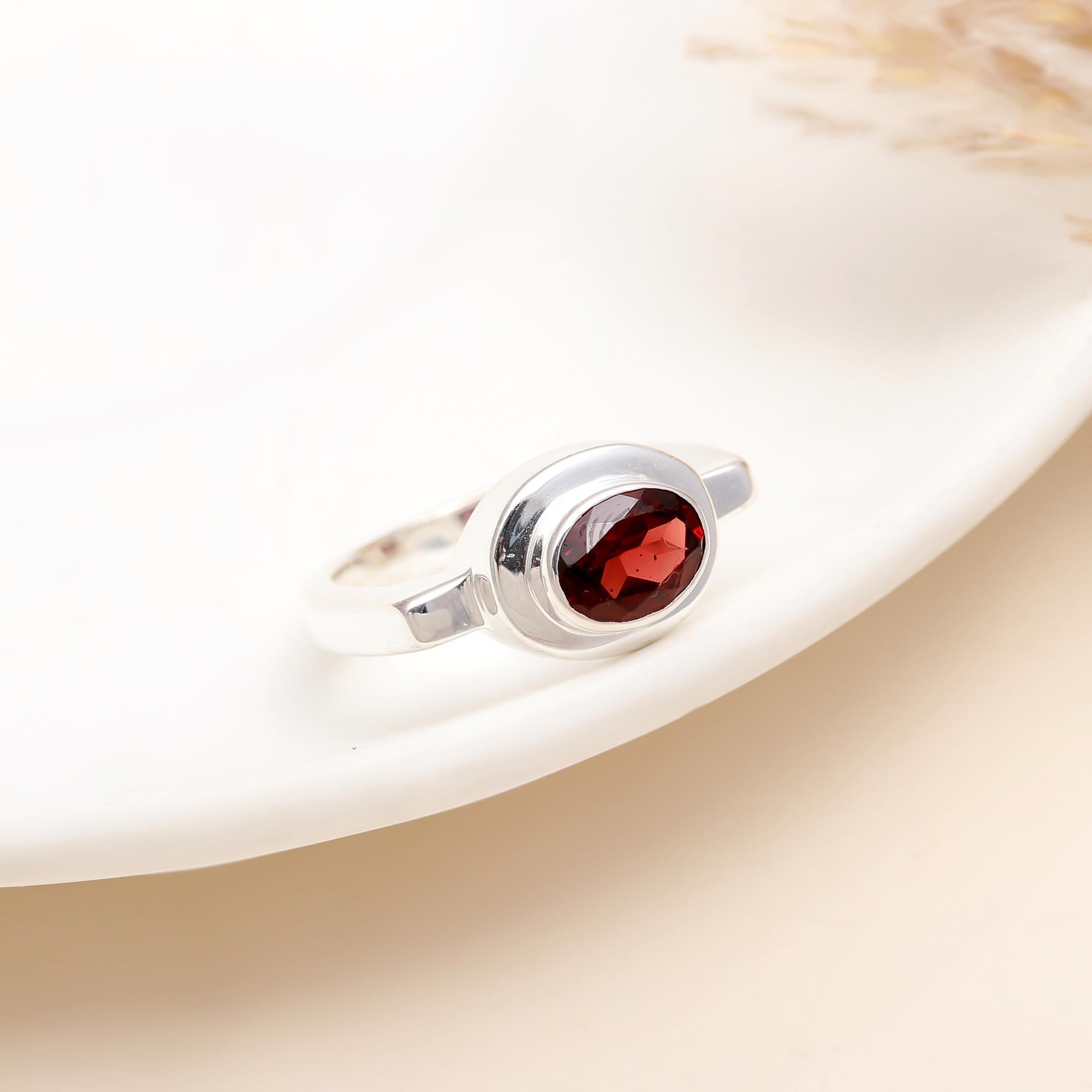 925 Silver Oval Garnet Solitaire Ring front view
