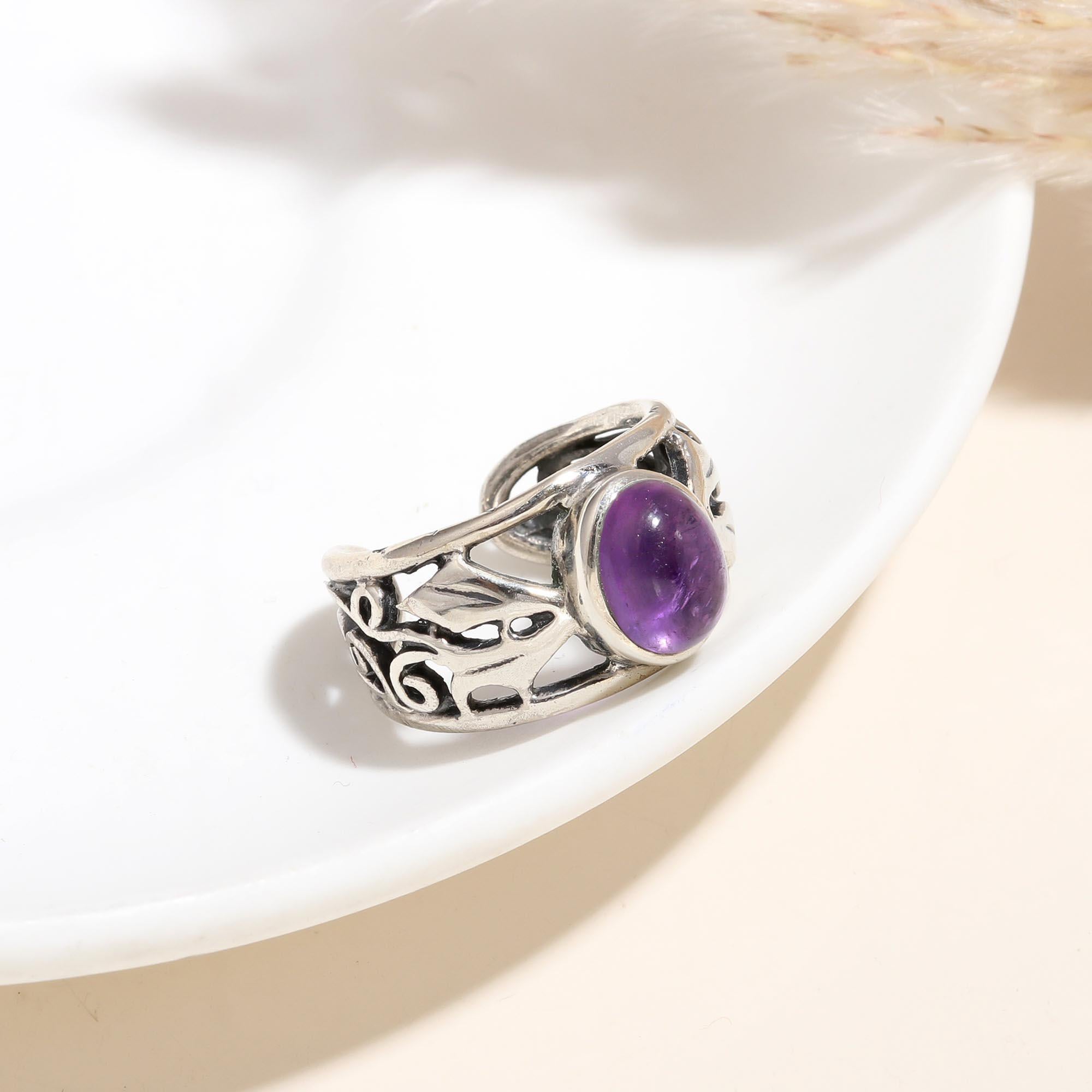 The Violet Scroll: Amethyst Cabochon Silver Leaf Ring