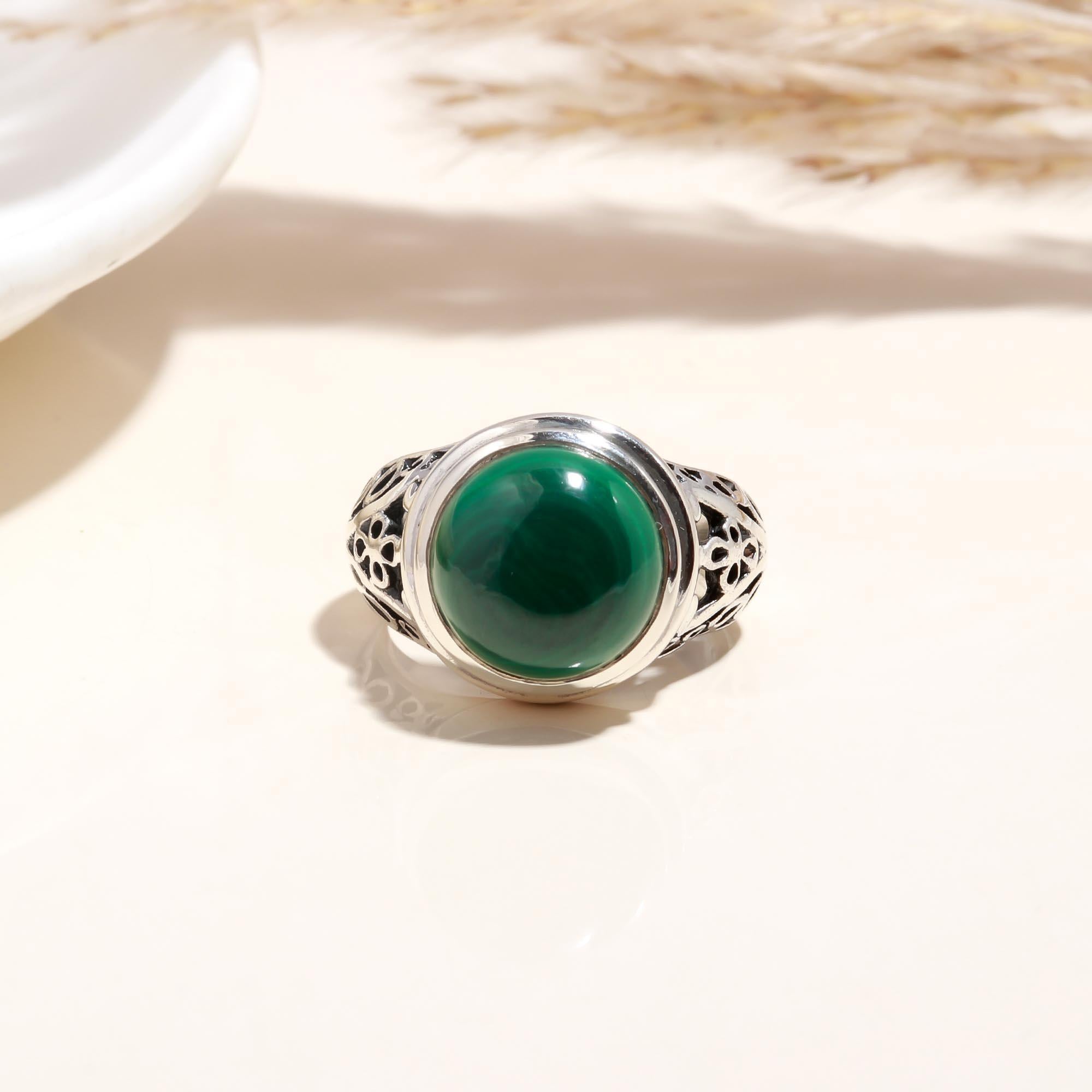 The Verdant Scroll: Malachite Silver Filigree Ring