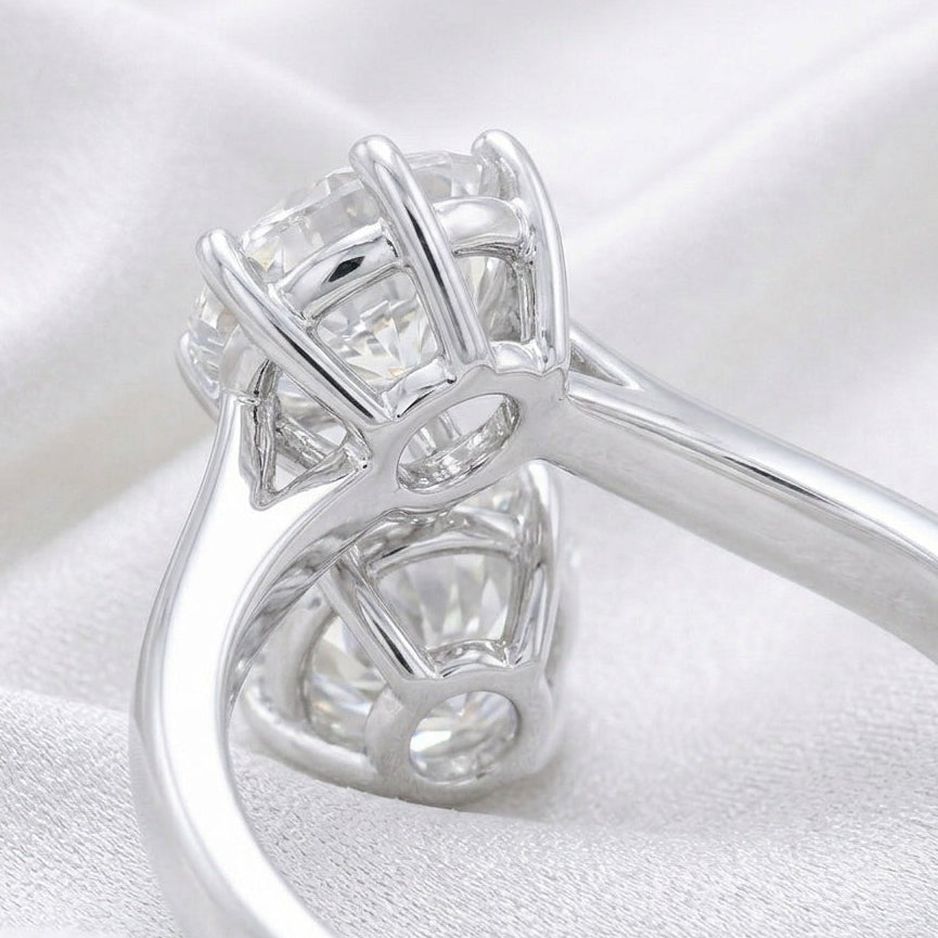 The Dual Radiance: 2.00ct Toi et Moi Moissanite Bypass Ring